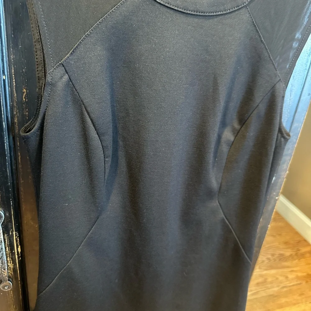 Banana Republic timeless black